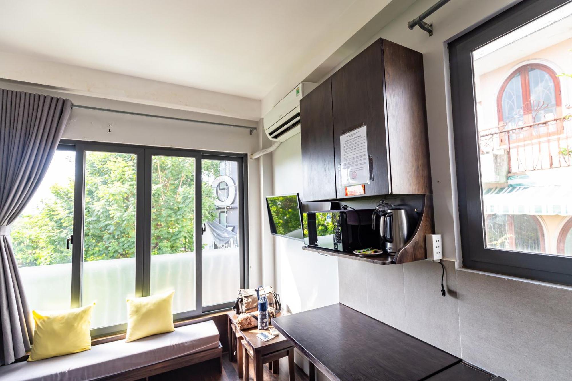 Cozy Riverview Of Livinginn Apartment