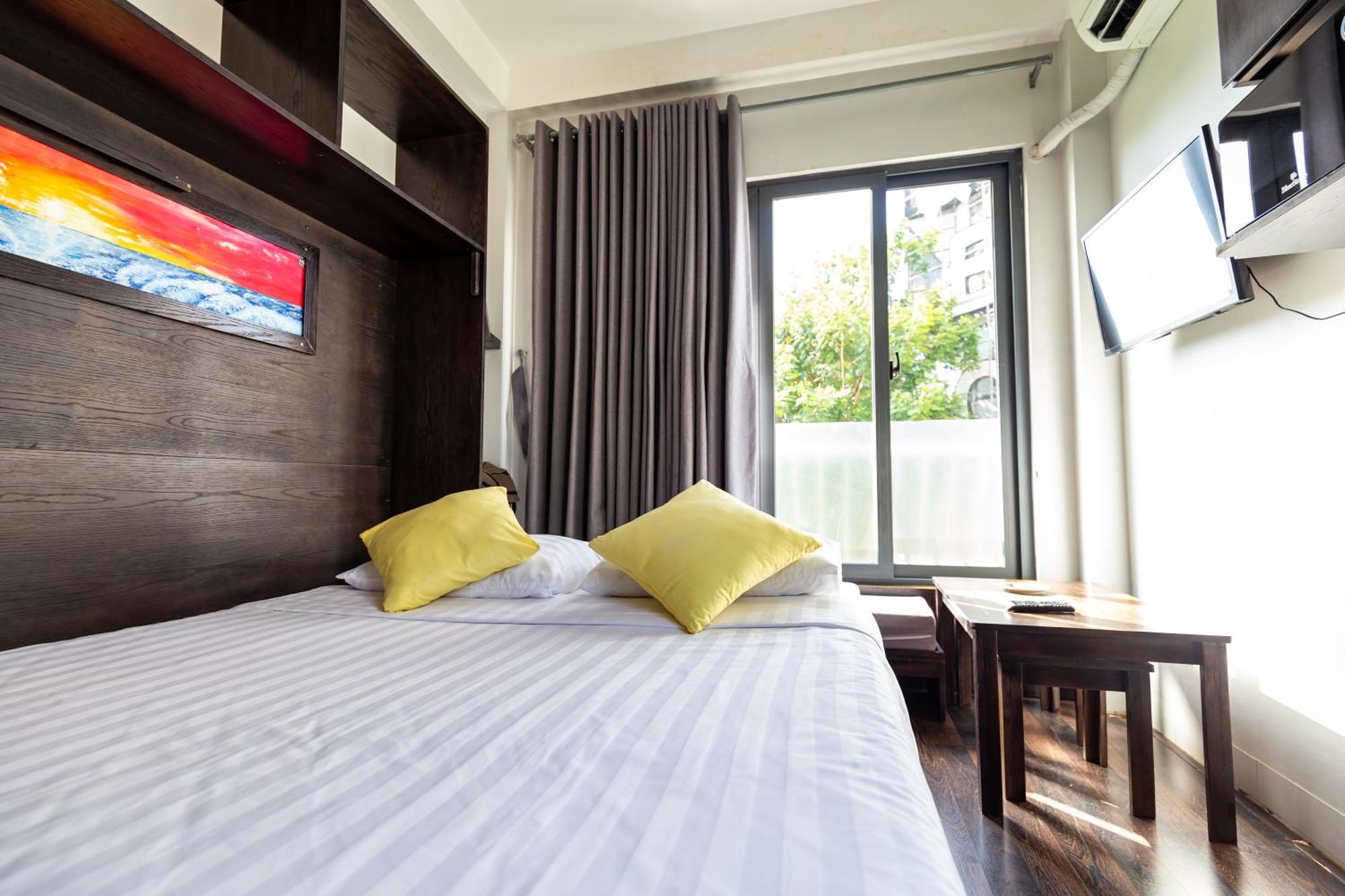 Cozy Riverview Of Livinginn