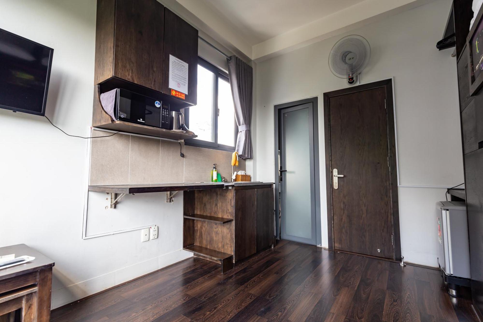 Cozy Riverview Of Livinginn Apartment